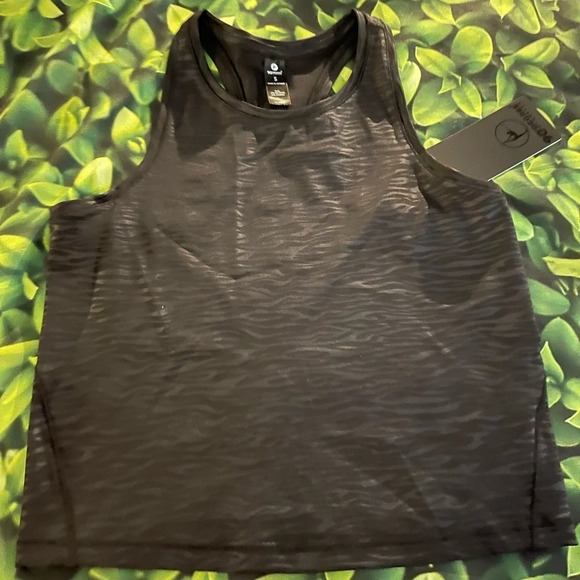 90 DEGREE BY REFLEX Interlink Embossed Zebra Top, Small, NWT​ - Picture 6 of 11